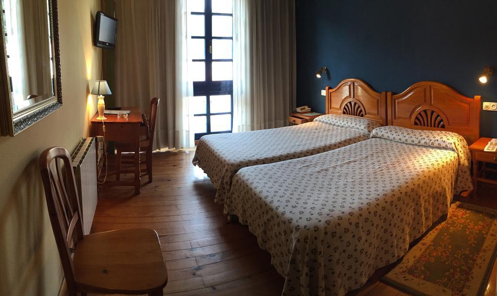 Hotel Cuevas Del Mar